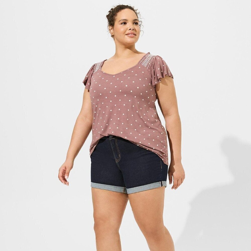 Torrid - Super Soft Smocked Flutter Sleeve Tee in Honey Dots Rose Taupe​​​​​​​
